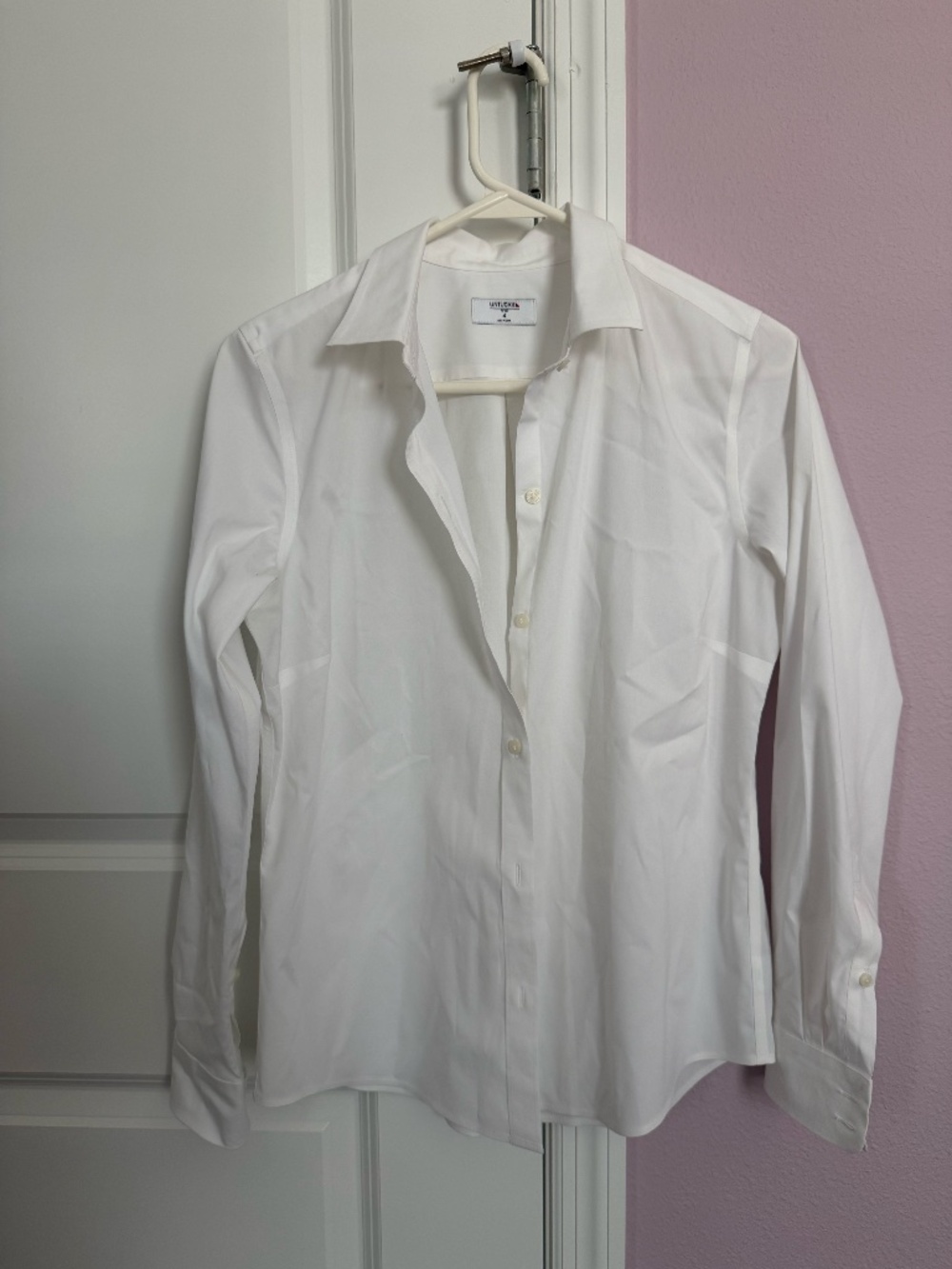 UNTUCKit Women’s White Long Sleeve Button Down Shirt – Size 4